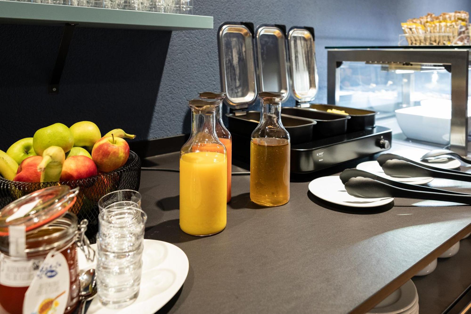 B-Smart Hotel Арбон Экстерьер фото