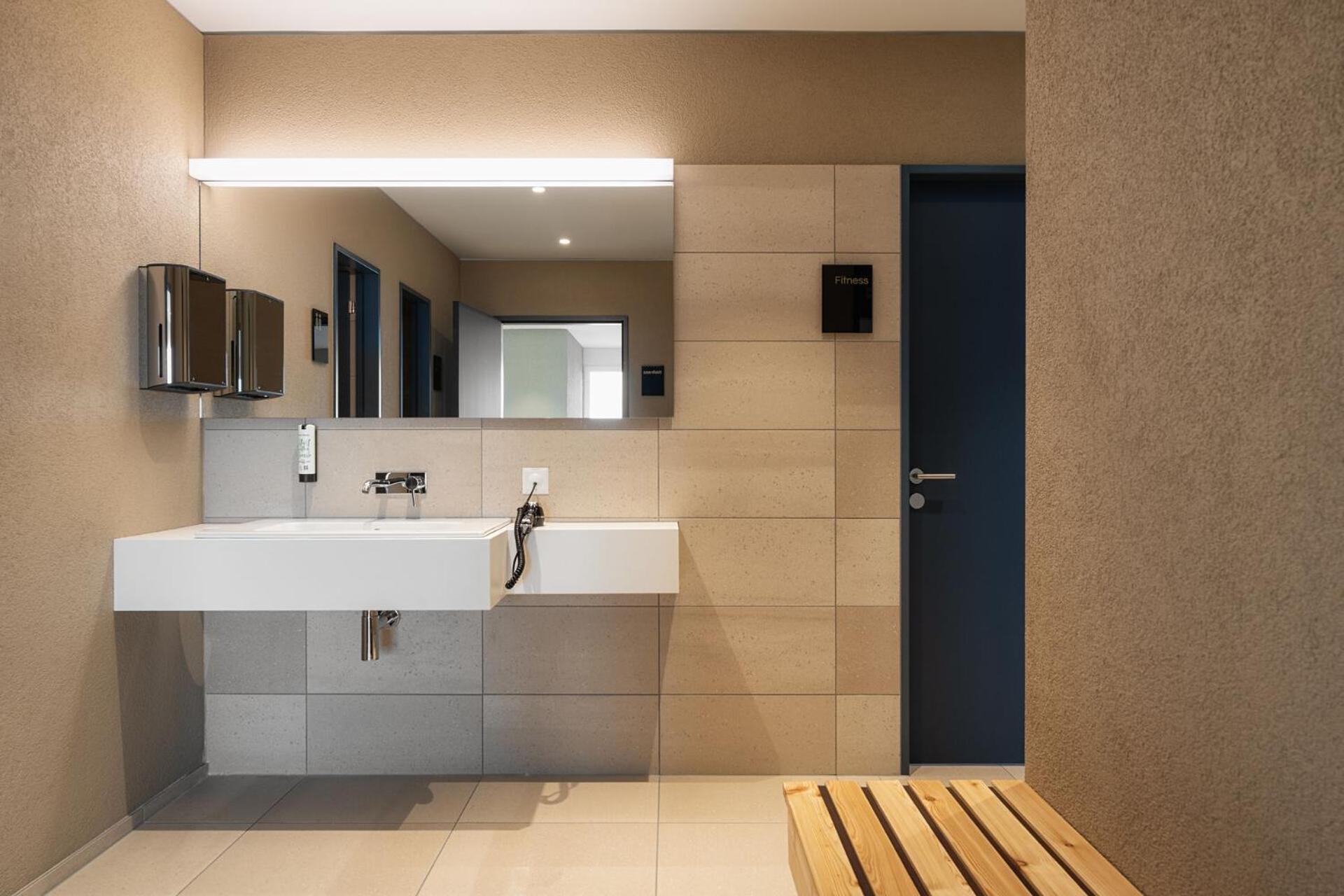 B-Smart Hotel Арбон Экстерьер фото